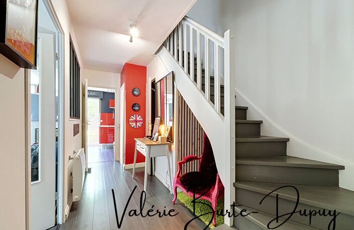 A Orléans Quartier Fbg Bannier-Blossière, Maison 104 m² avec 3 chambres , Jardin clos et stationnement — photo 5