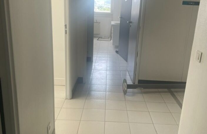 MARSEILLE 12E ARR à vendre Plateau local/bureaux PMR 207m2 + Terrasse SAINT BARNABE VILLAGE 840 000 EUROS — photo 3