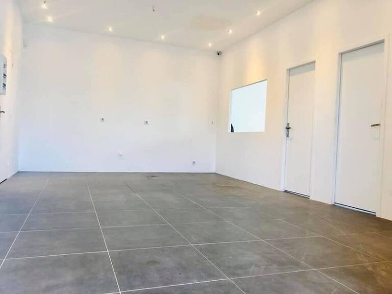 Dpt Yvelines (78), à louer FRENEUSE BUREAUX - Plain pied — photo 1
