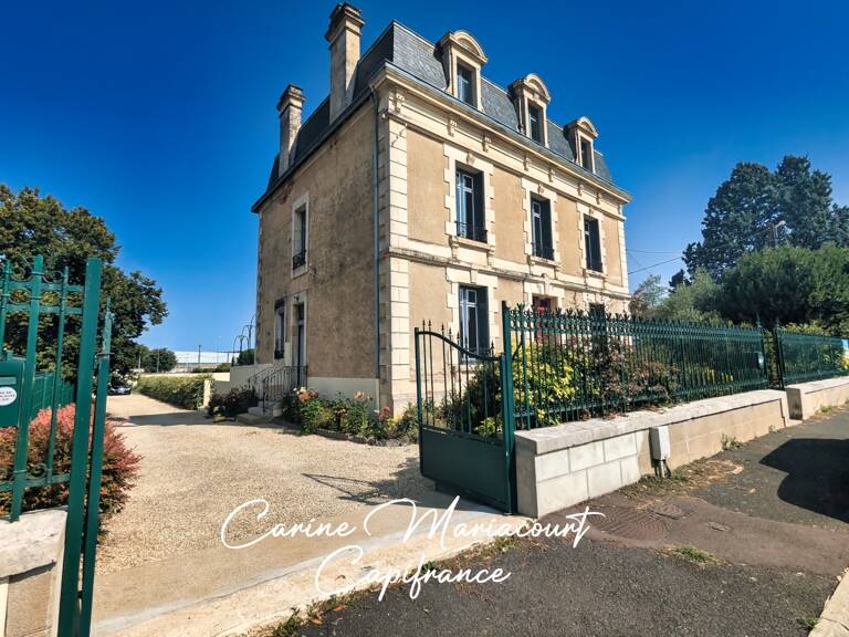 MAISON DE MAITRE AVEC PISCINE à 25 minutes de Niort- 5 CHAMBRES - TERRAIN CLOS DE 1203 M2 — photo 1