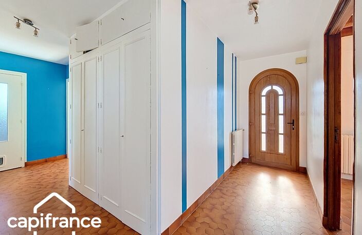 Maison sur sous-sol 121 m² – 5 chambres – terrain clos 1 305 m² – Saint-Jacques-de-Thouars, proximité immédiate de Thouars — photo 2