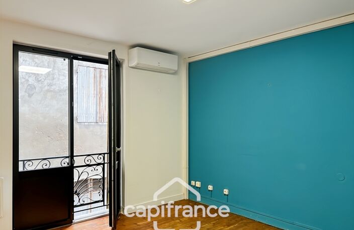 Bureaux de 180m2 avec sous-sol intégral en cœur de ville dans un bel immeuble en pierre — photo 3
