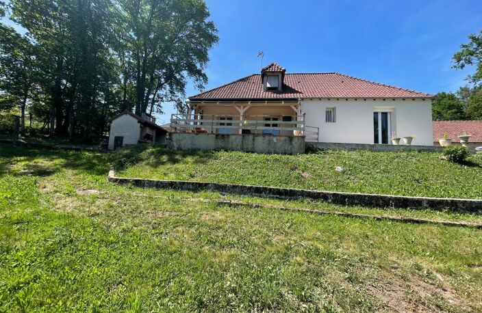 Maison de caractère avec piscine sur terrain arboré de 2452 m² JUGEALS NAZARETH (19) — photo 3