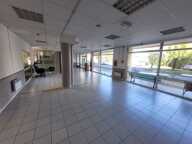 Dpt Gard (30), ALES à vendre idéal investisseur, local professionnel 434m² environ; — photo 3