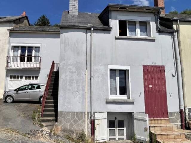 Maison de ville avec vue dégagée et jardin au cœur du Morvan — photo du bien
