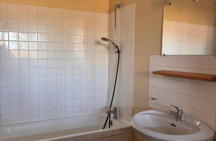 F3 bis de 103m² en duplex Clermont CENTRE PROCHE CATHEDRALE — photo 4