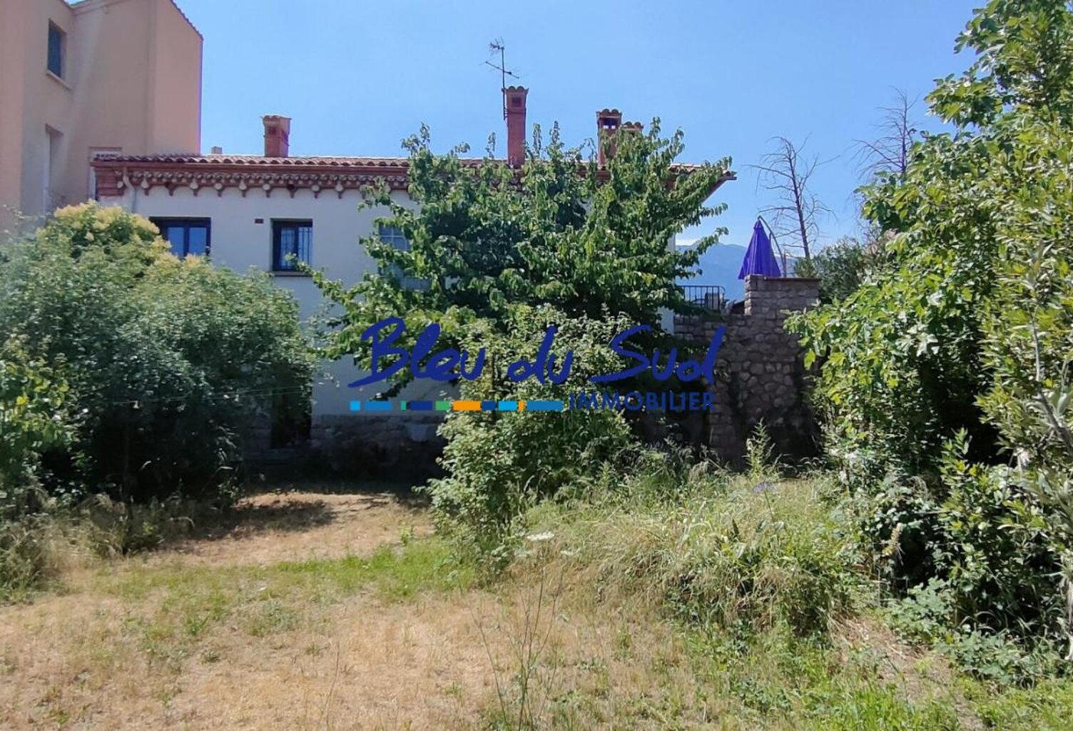 Belle maison bourgeoise de ville avec jardin — photo 1