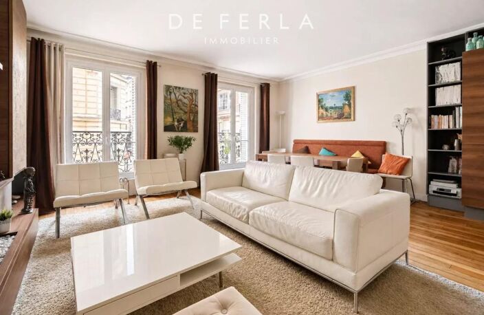 Paris V – Luxembourg / Henri IV : Appartement familial en duplex (5 pièces) — photo 3