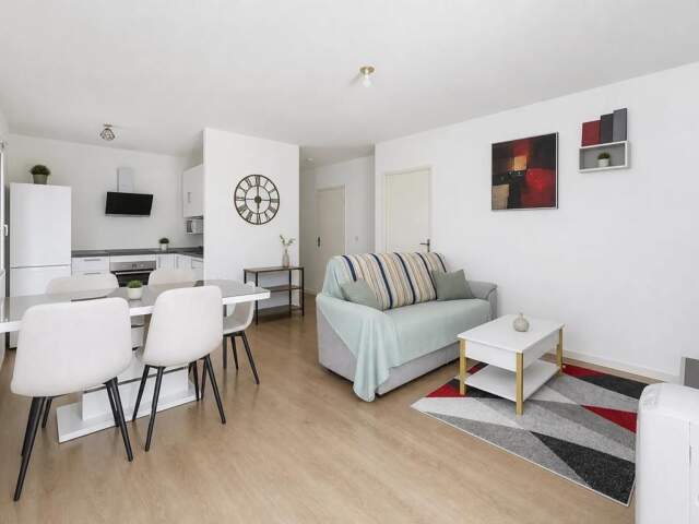 Appartement 2 pièces, 48 m², jardinet dans résidence sécurisée à Bordeaux Lac — photo du bien