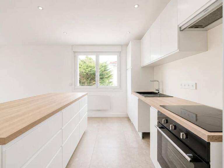 Appartement T3 de 62 m² situé à Royan — photo 1