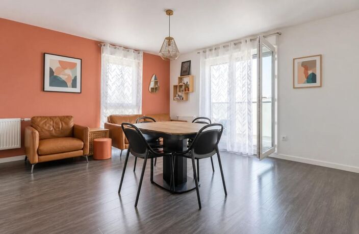 Appartement de 5 pièces de 96 m² à Bezons — photo 2