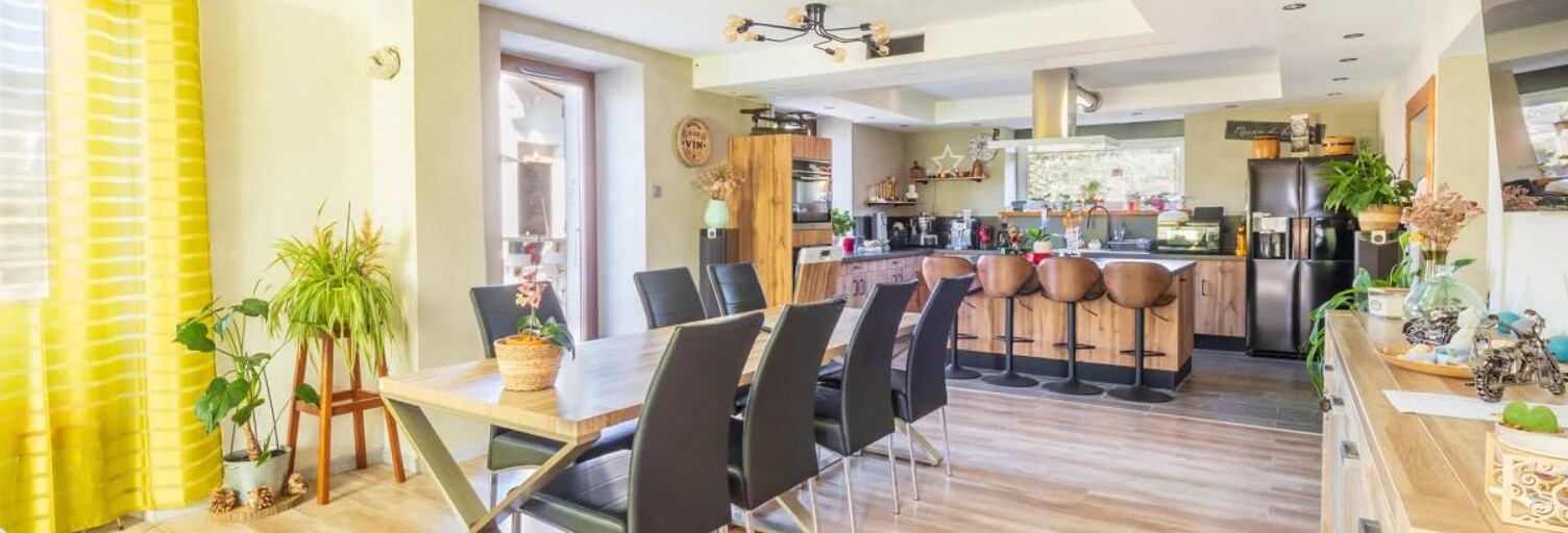 Maison 8 Pièces 145 m² à vendre à Groisy (74570)