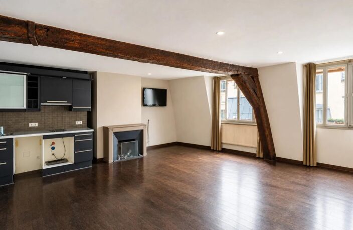 Appartement 2 pièces de 60 m² situé à Paris — photo 3
