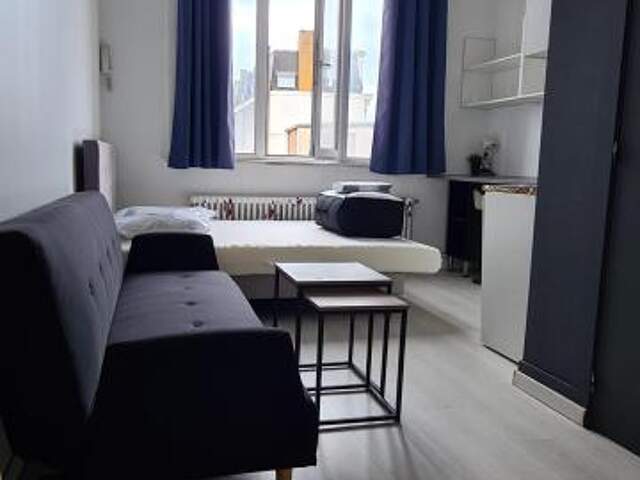 A louer  à Roubaix, chambre meublée de 18.23m2 en colocation avec douche et WC privatifs — photo du bien
