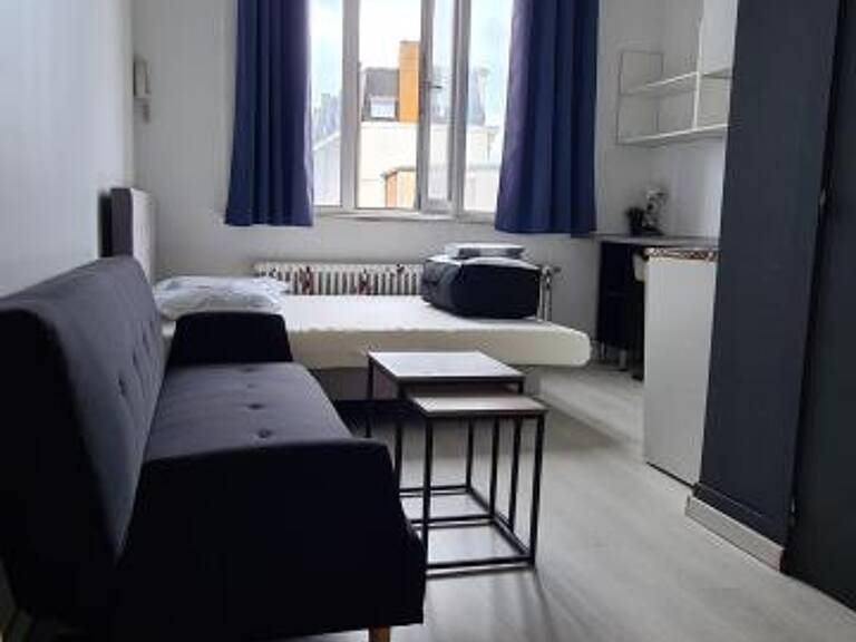 A louer  à Roubaix, chambre meublée de 18.23m2 en colocation avec douche et WC privatifs — photo 1