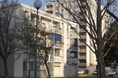 Appartement 3 pièces 524 €