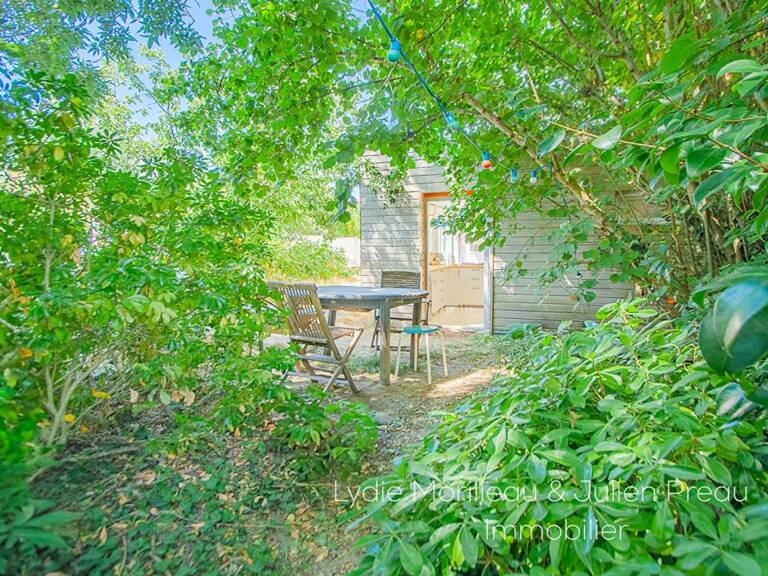 Maison avec jardin — photo 1