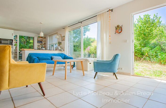 Maison avec jardin — photo 2