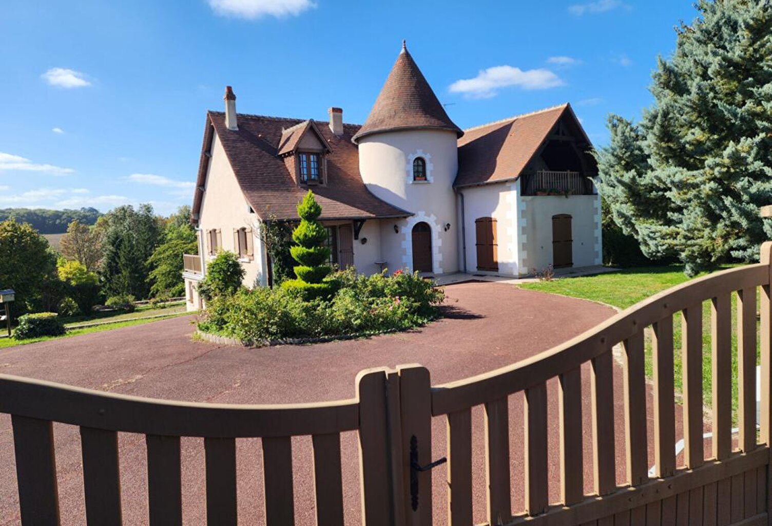 Maison Chambourg Sur Indre 7 pièce(s) 210 m2 — photo 1