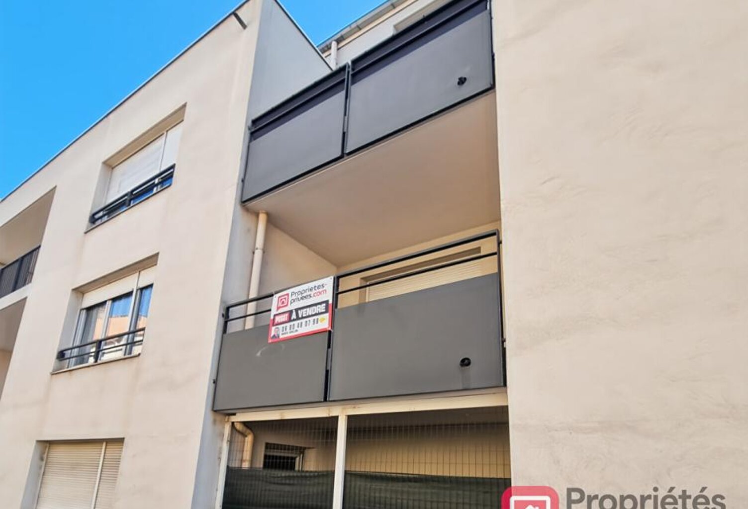 Villeurbanne (69100), Appartement 3 pièces de 61 m2, 2 chambres, Immeuble récent de standing, garage. Parfait état! — photo 1