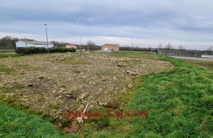 Terrain en zone artisanal Chateau Guibert 2176 m2 — photo 2