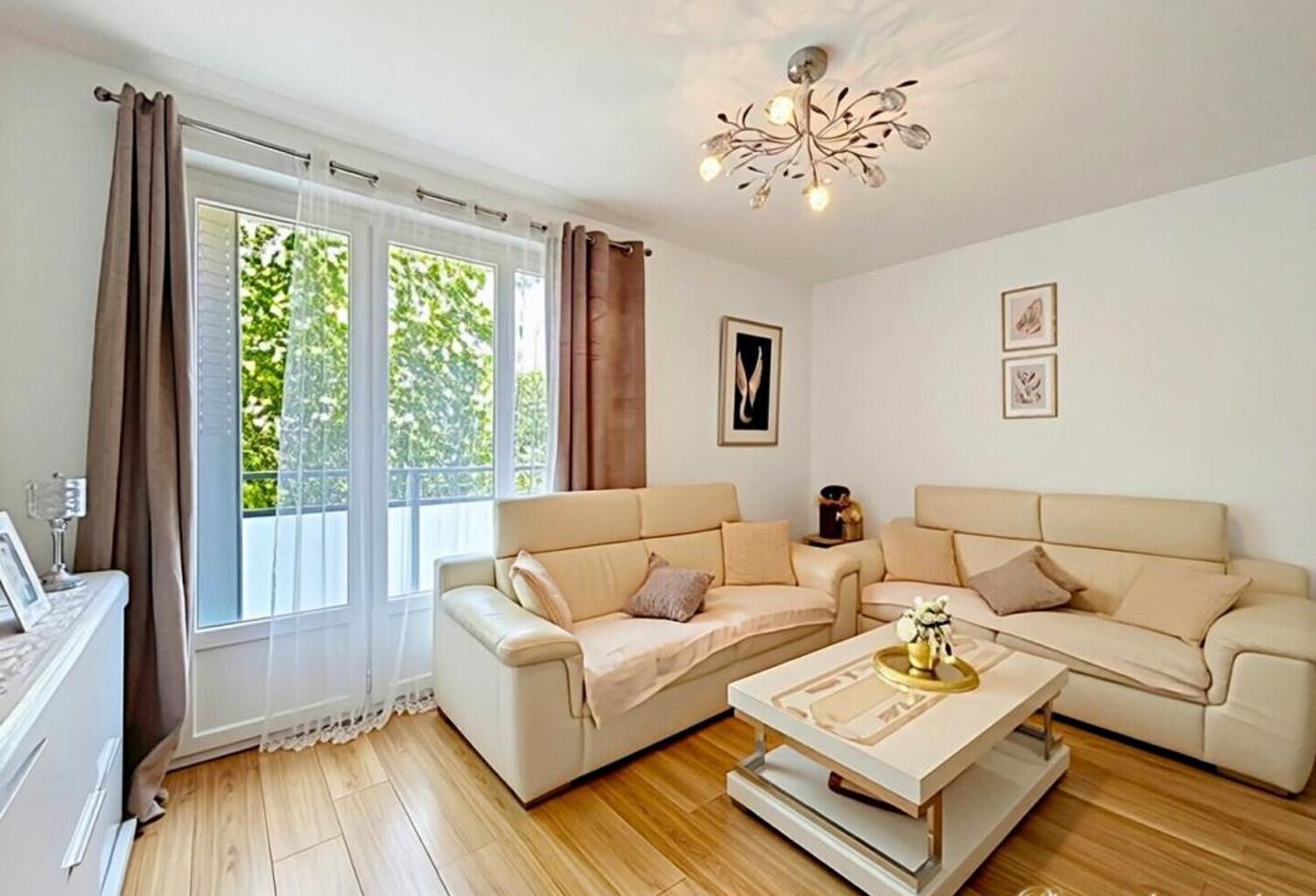 CLERMONT-FERRAND - Appartement T5 de 88 m² avec parking et cave — photo 1