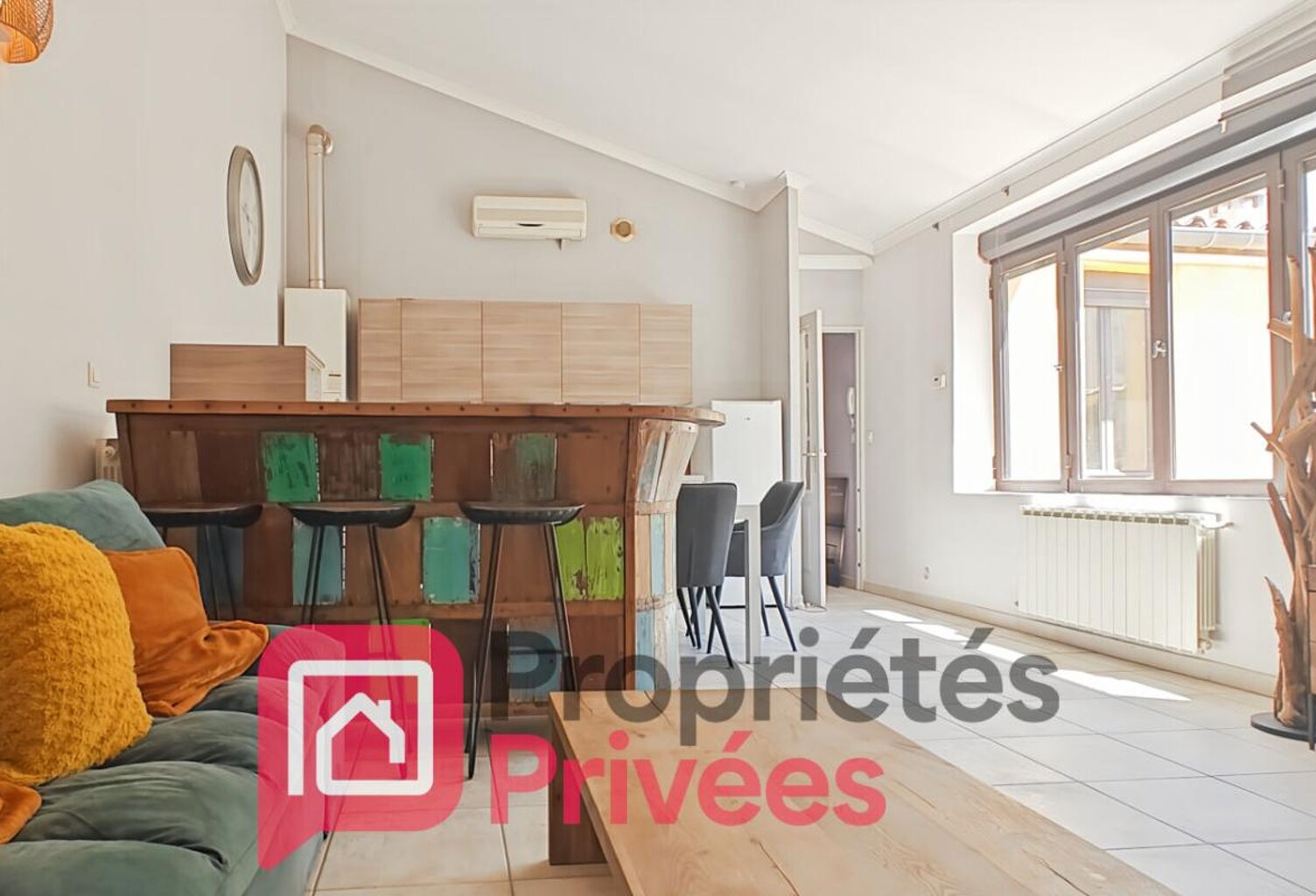 MANDAT EXCLUSIF - Appartement de charme au centre historique de Nîmes - 140m de la Place Aux Herbes - avec ASCENSEUR — photo 1