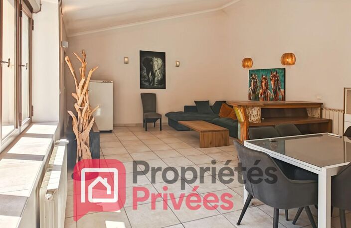 MANDAT EXCLUSIF - Appartement de charme au centre historique de Nîmes - 140m de la Place Aux Herbes - avec ASCENSEUR — photo 2