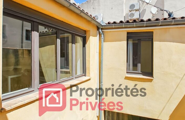 MANDAT EXCLUSIF - Appartement de charme au centre historique de Nîmes - 140m de la Place Aux Herbes - avec ASCENSEUR — photo 3
