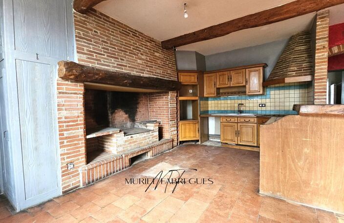 Grand terrain viabilisé de 2200 m2 avec une ferme à rénover intégralement  ou démolir.31290 Saint Germier — photo 4