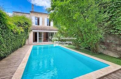 Maison bourgeoise proche Tourny avec jardin et piscine — photo du bien