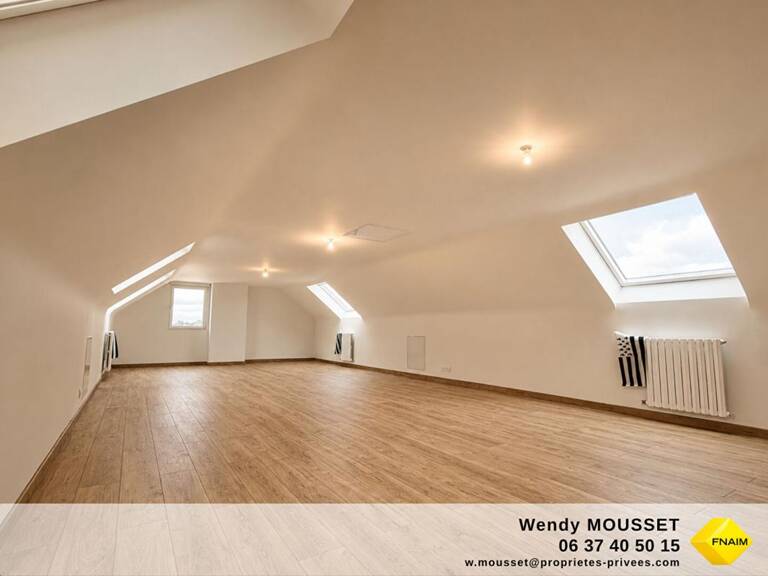 10 min de Vannes · Élégante maison rénovée · Sous-sol complet · Commerces à pied · Theix — photo 1