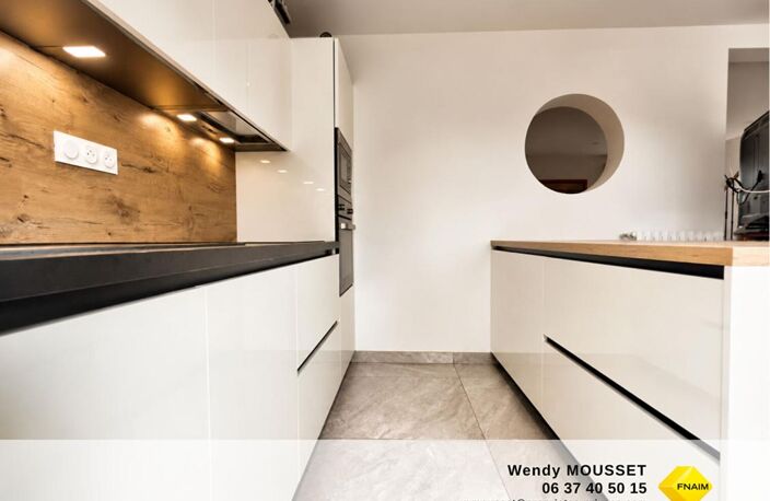 10 min de Vannes · Élégante maison rénovée · Sous-sol complet · Commerces à pied · Theix — photo 2
