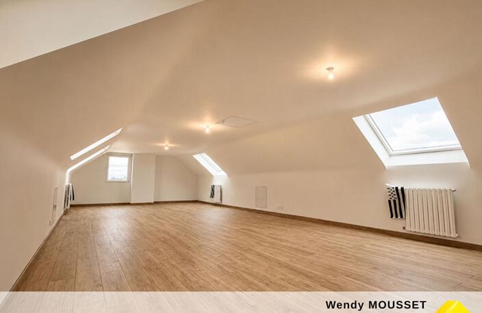10 min de Vannes · Élégante maison rénovée · Sous-sol complet · Commerces à pied · Theix — photo 3