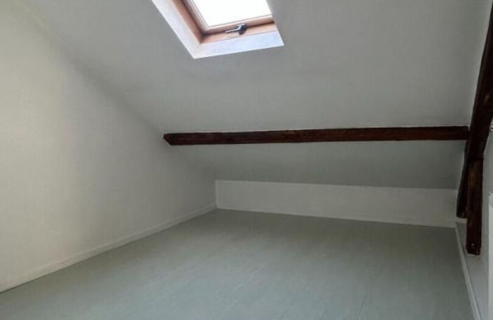 14100 Lisieux  Appartement Duplex 6 pièces 132 000 Euros — photo 5
