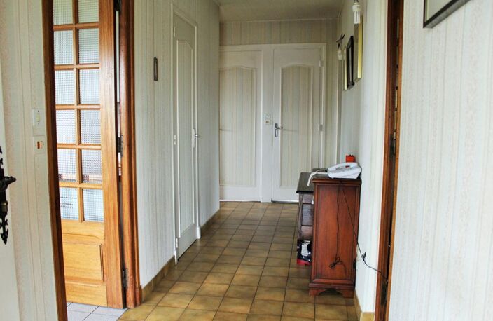 Maison  6 pièces 129 m2 Véranda Sous-sol Parcelle 1157m2 — photo 5