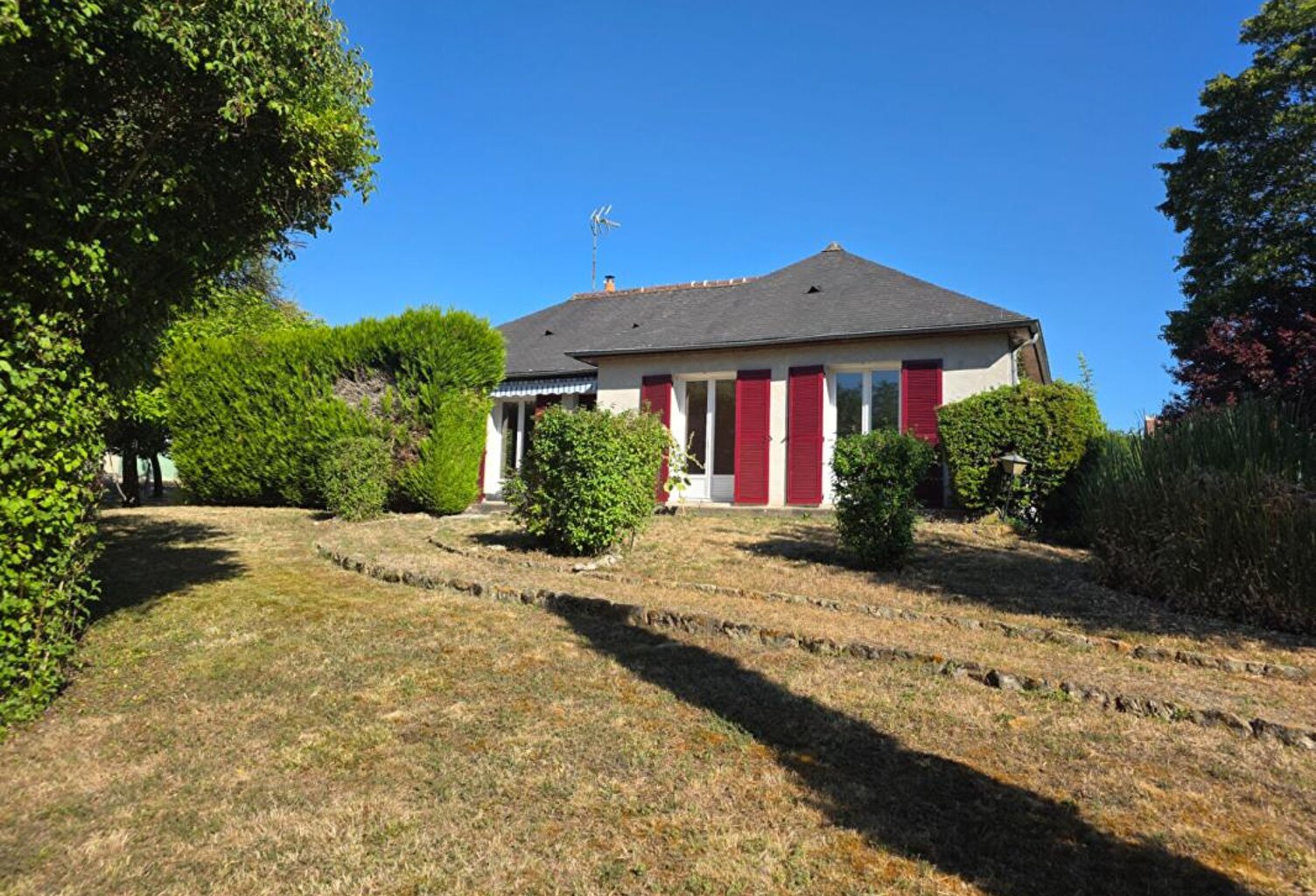 Maison Perrusson 5 pièce(s) 90 m2 — photo 1
