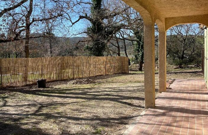 Location maison 4 pièces 106 m² à Figanières (83830) — photo 2