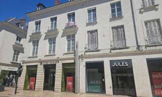 Bureau  264 m² à louer à Tours (37000)