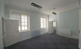 Bureau  264 m² à louer à Tours (37000)