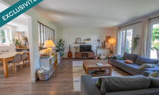 Maison 5 Pièces 135 m² à vendre à Le Mesnil-Saint-Denis (78320)