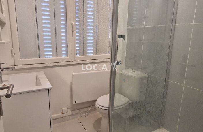 PARILLY Chambre meublée TTES CHARGES COMPRISES  — photo 4