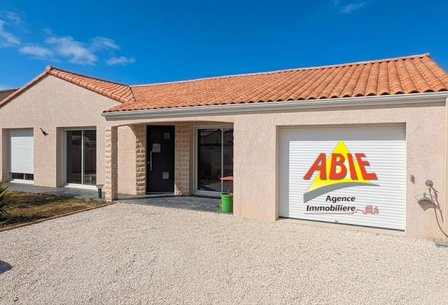 Pavillon de plain pied, 149m2, 5 chambres — photo 1