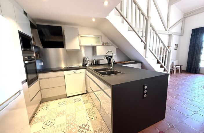 APPARTEMENT EN DUPLEX AVEC VUE MER — photo 4
