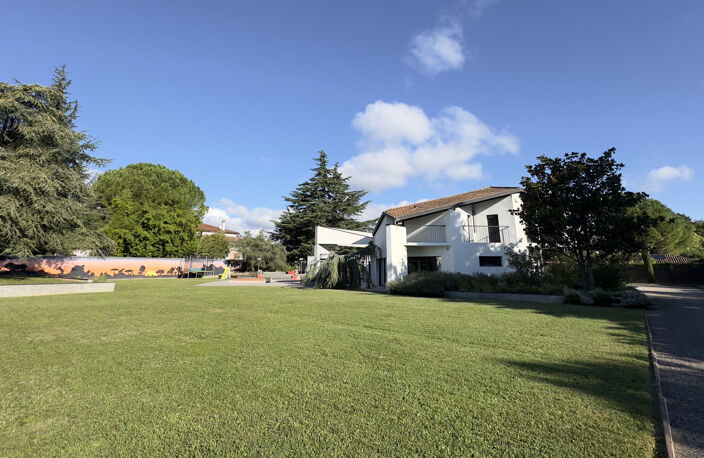 ST CYR AU MT D'OR - Maison d'architecte de 353m2 sur 3000m2 — photo 2