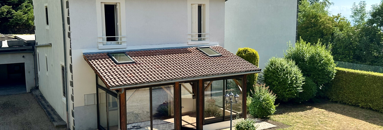 Maison 6 Pièces 182 m² à louer à Orcines (63870)