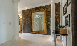 Maison 7 Pièces 253 m² à louer à Nice (06300)