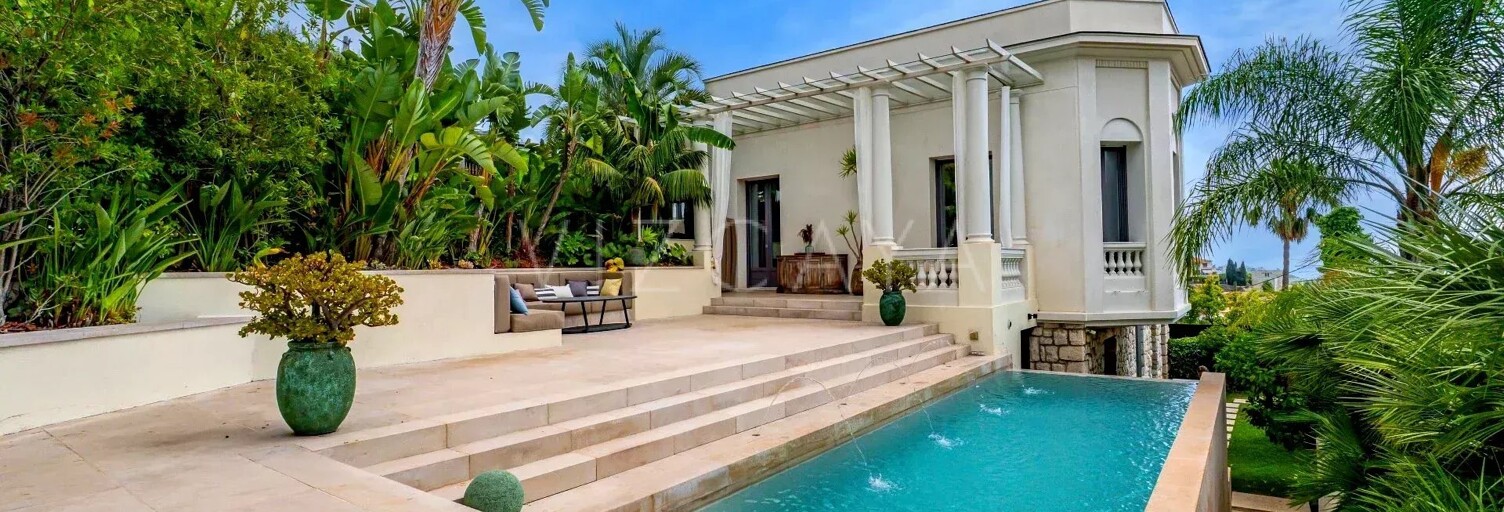 Maison 7 Pièces 253 m² à louer à Nice (06300)
