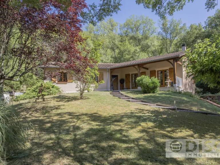 Maison de plain-pied avec vue, jardin et grand garage à 2 km de Saint-Antonin-Noble-Val. — photo 1
