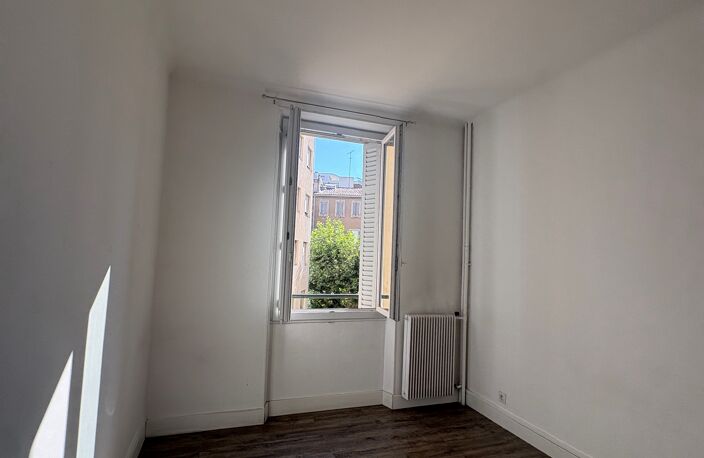 Type 3 - Marseille 8e — photo 2